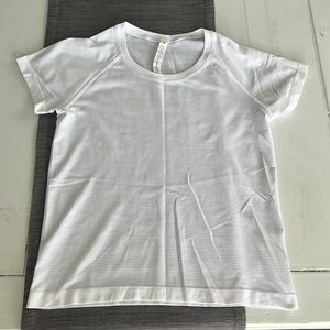 Swiftly Tech short-Sleeve Shirt 2.0